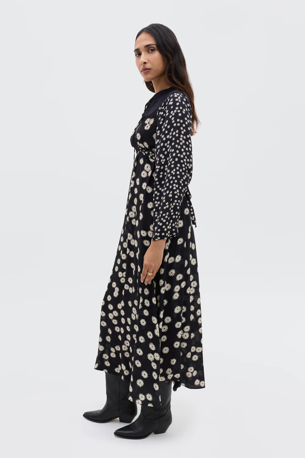 Dress Anela Daisy Black