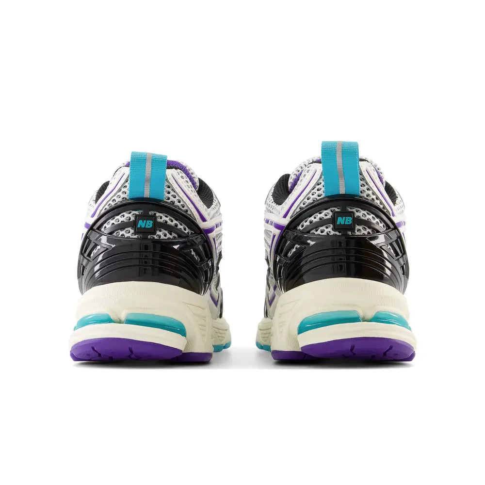 M1906RCF Sneakers in Turquoise