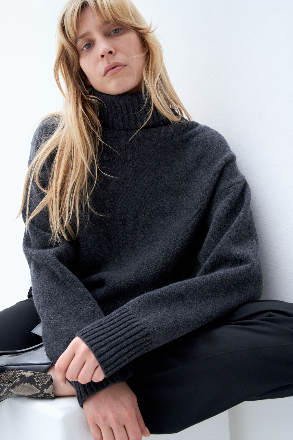 Sweater Wool Turtleneck Anthracite