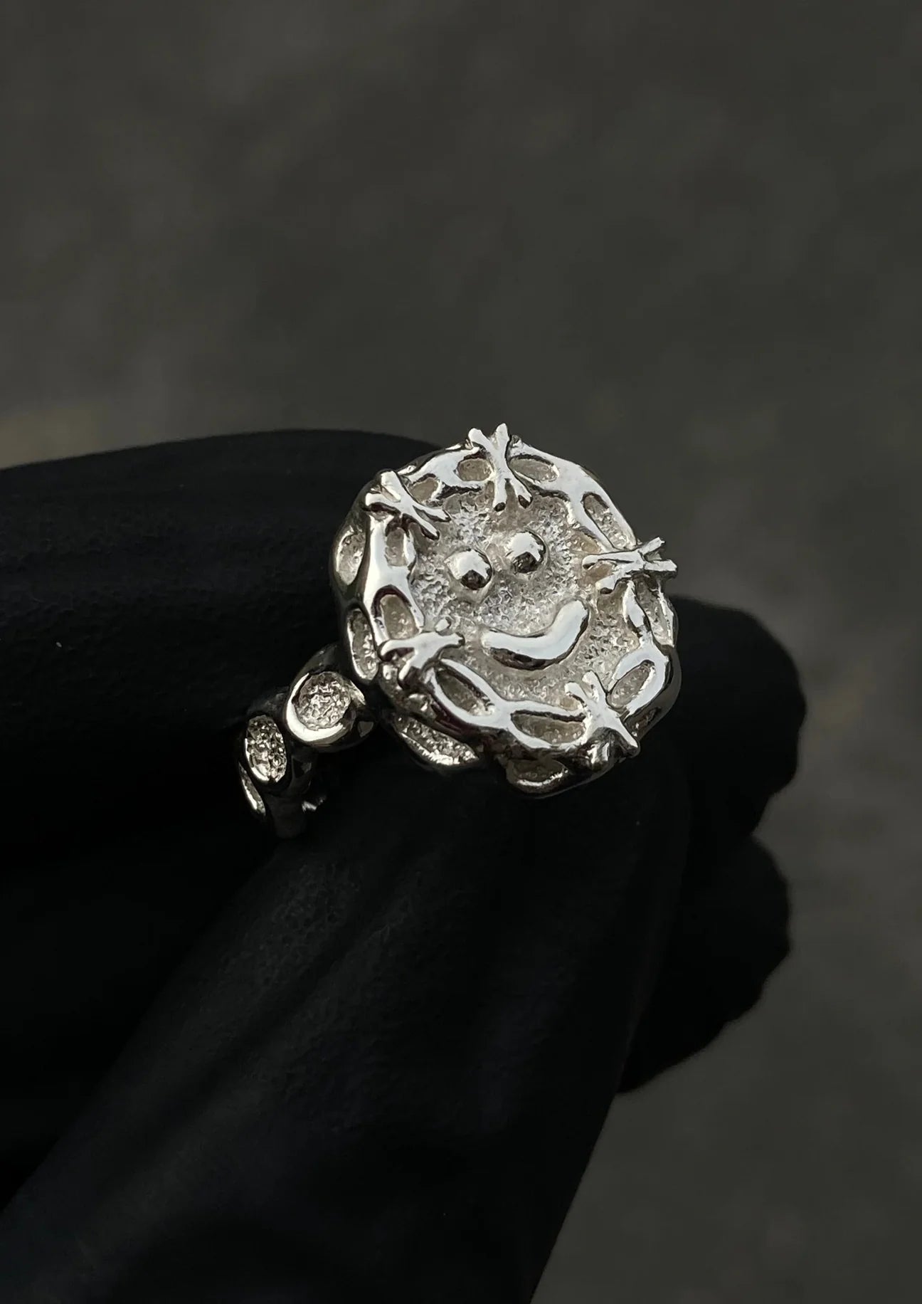Ring Smile Emoji Silver