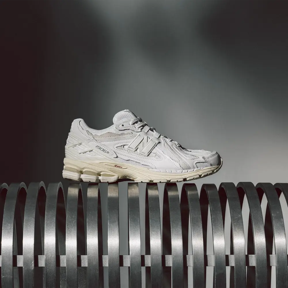 M1906DE Sneakers in White
