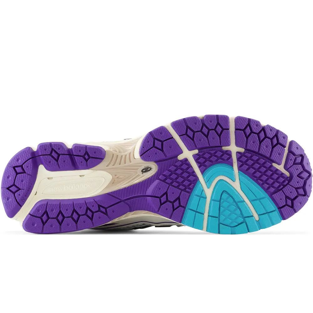 M1906RCF Sneakers in Turquoise