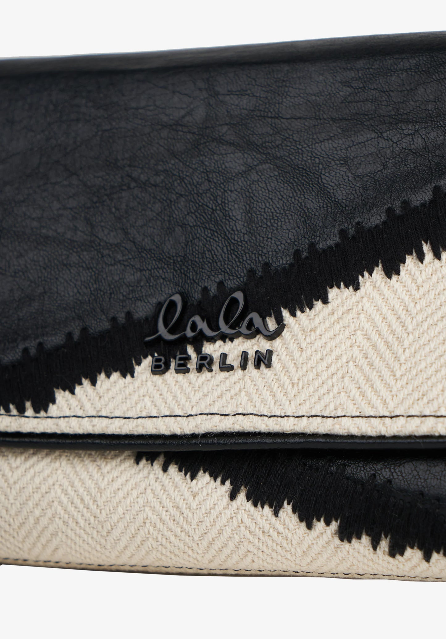 Crossbody Mytte