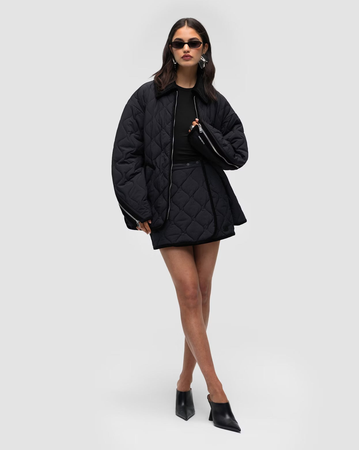 Skirt Buster Black