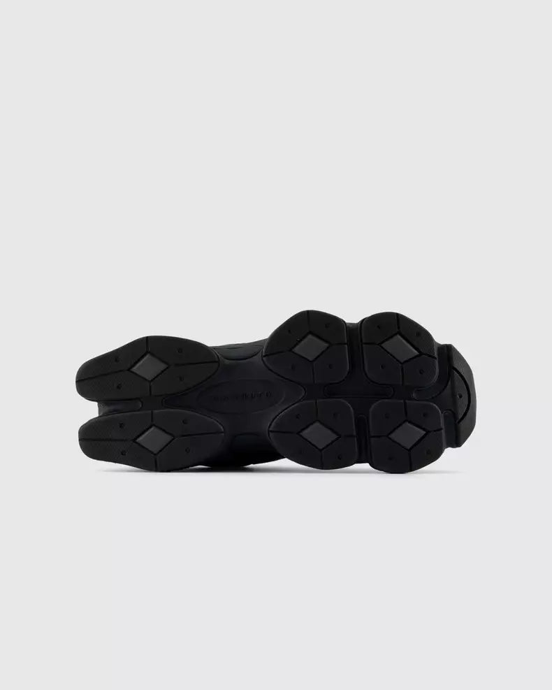U9060NRI Sneakers in Black