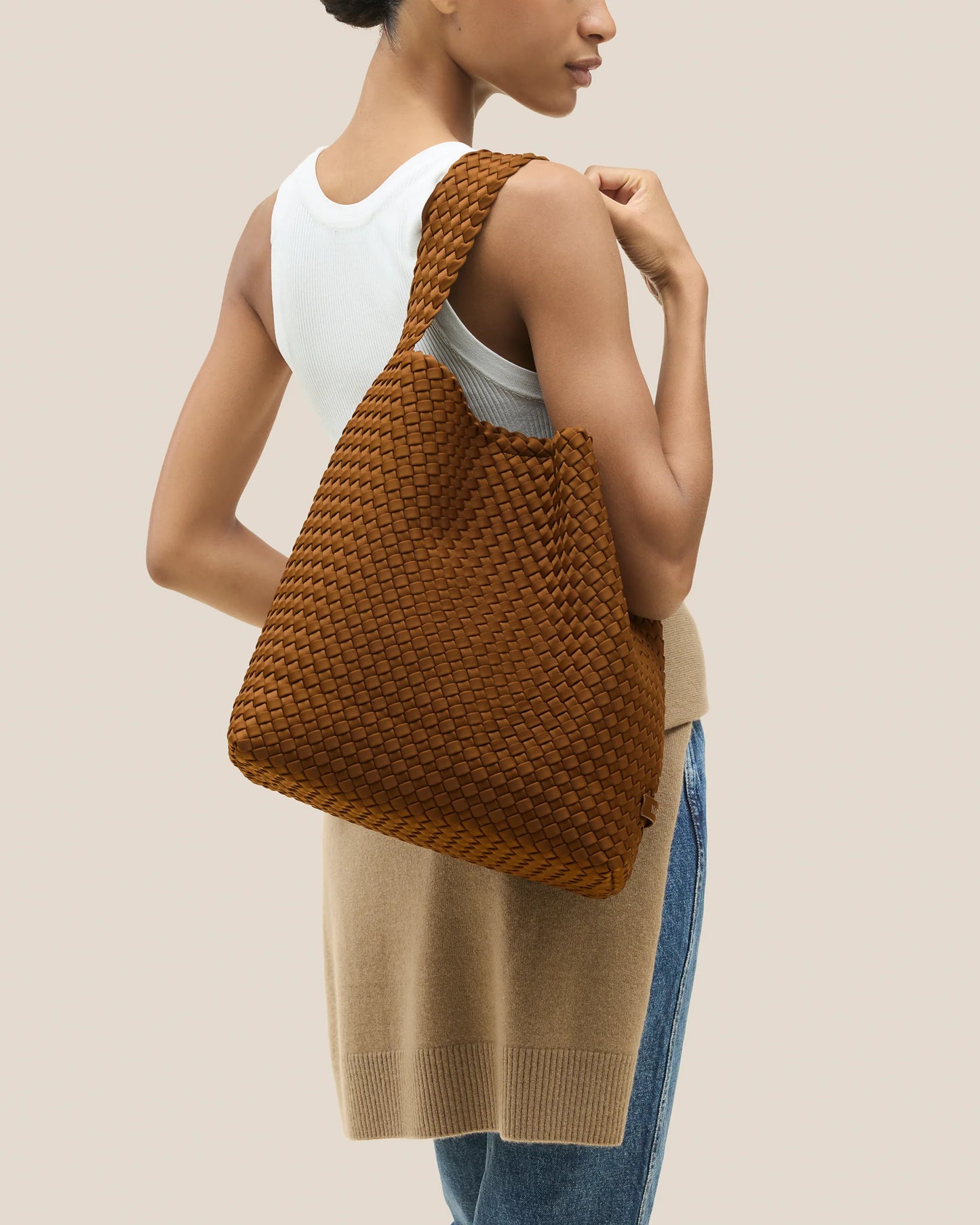 Taška Nomad Medium Hobo Teak