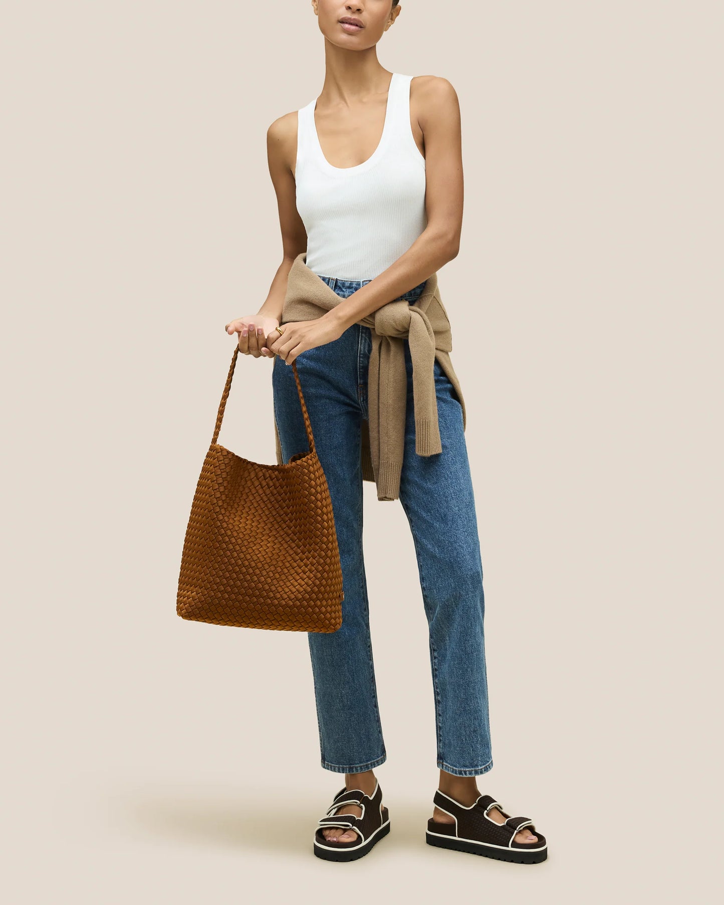Taška Nomad Medium Hobo Teak