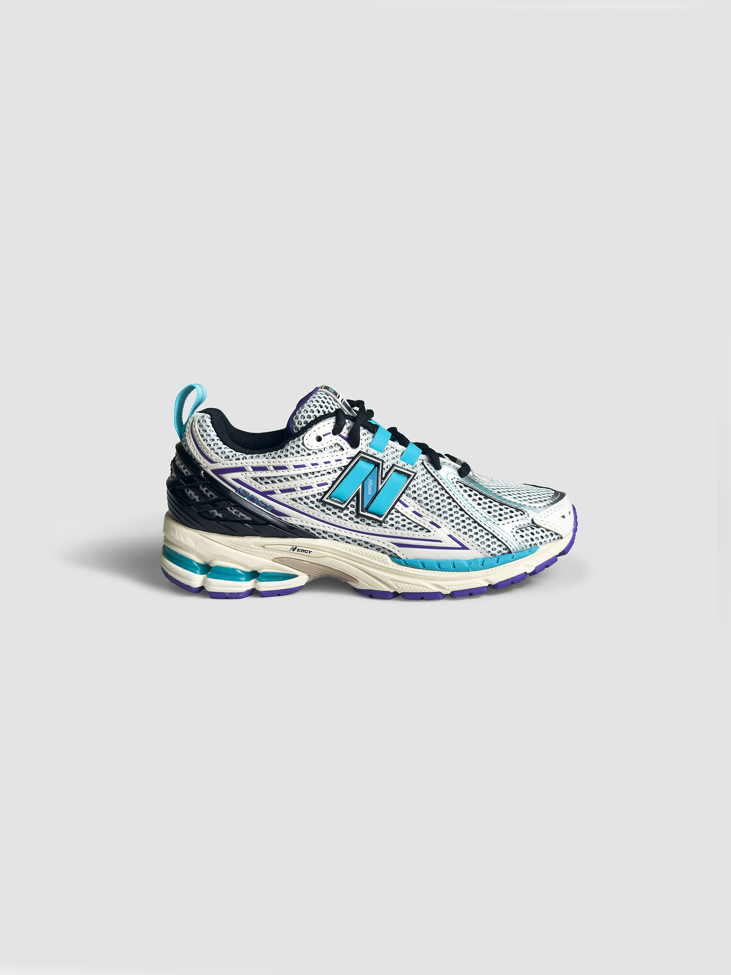 M1906RCF Sneakers in Turquoise