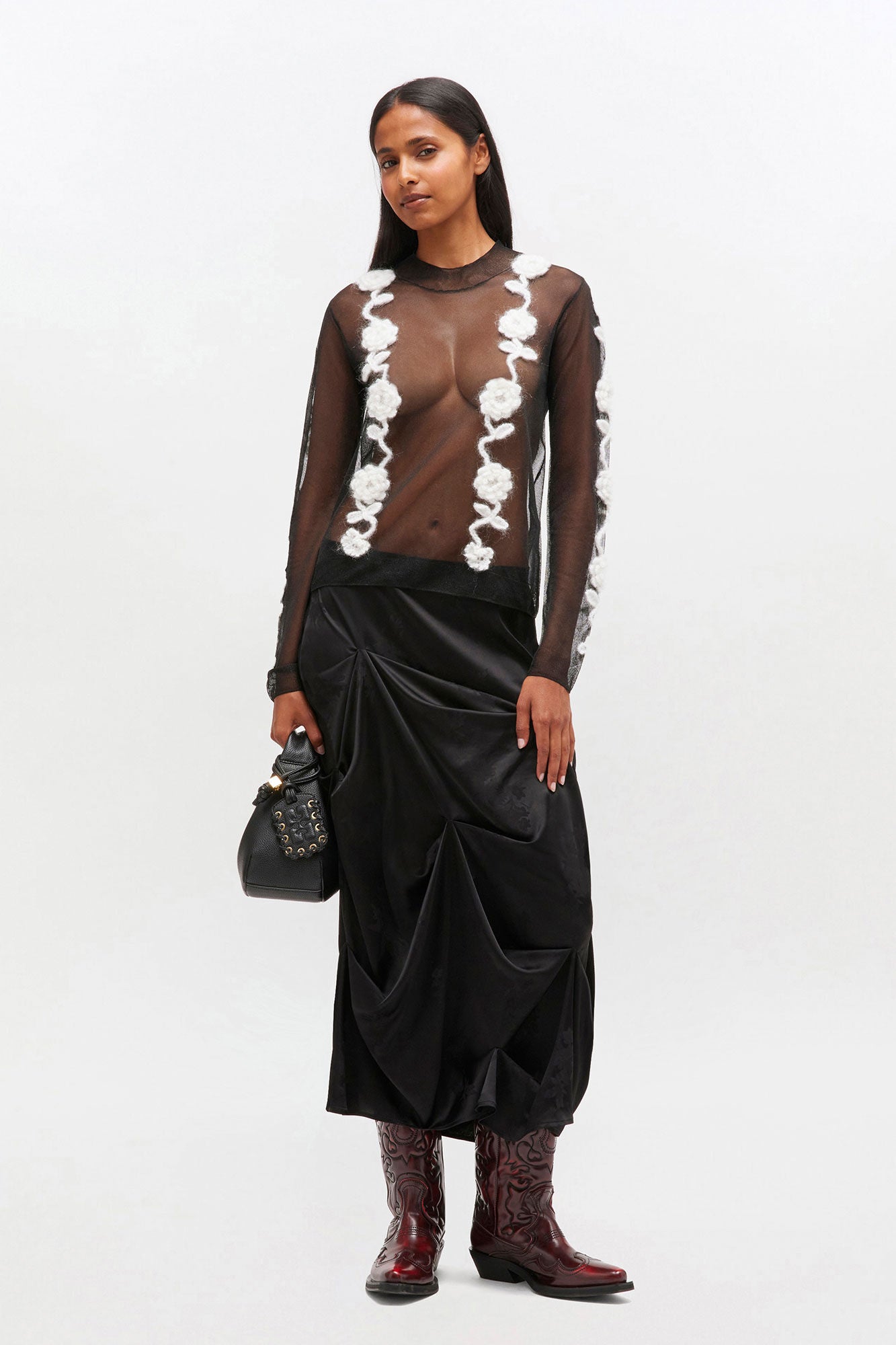 Top Flower Crochet Black & White