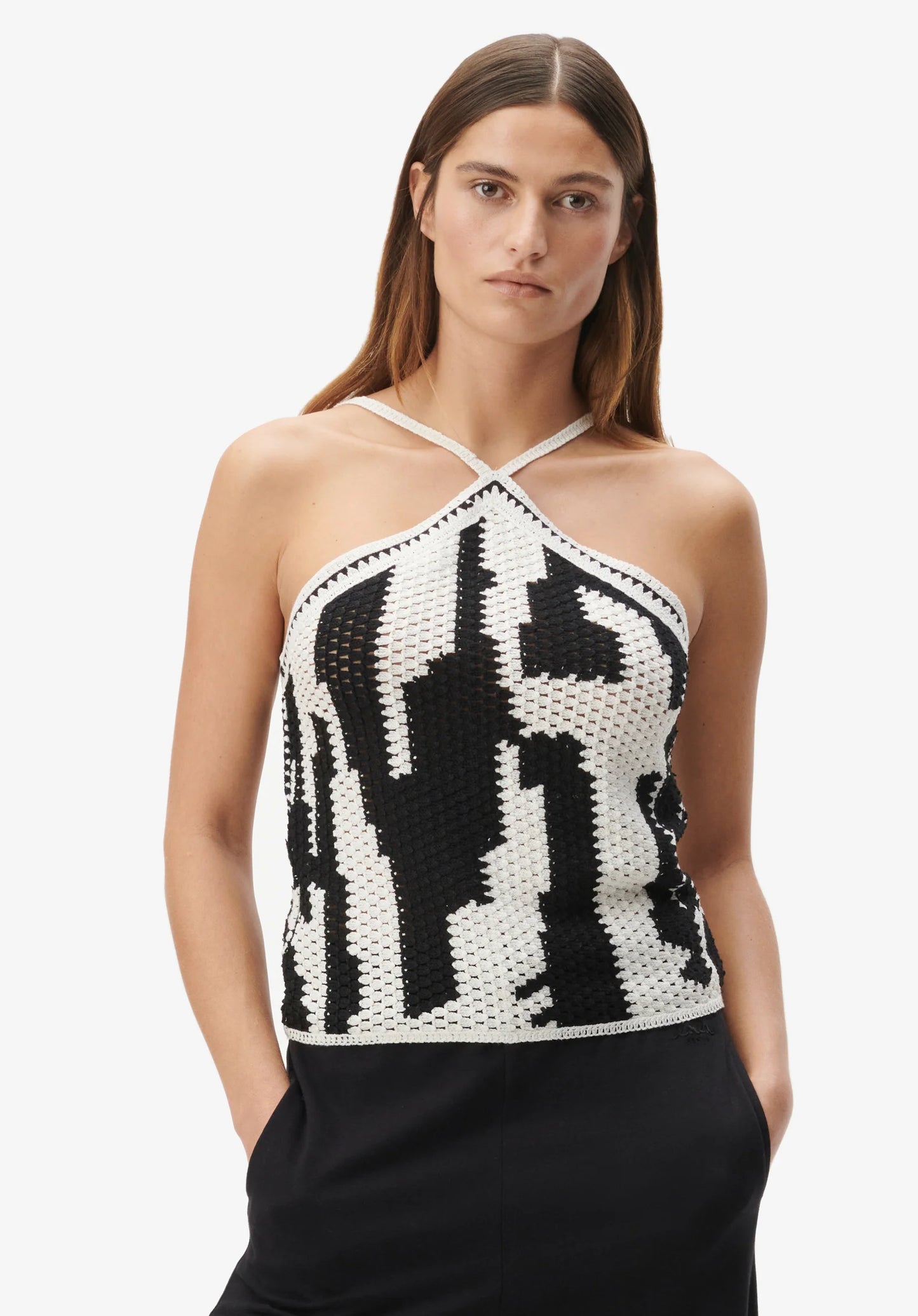 Top Kaely B&W Crochet