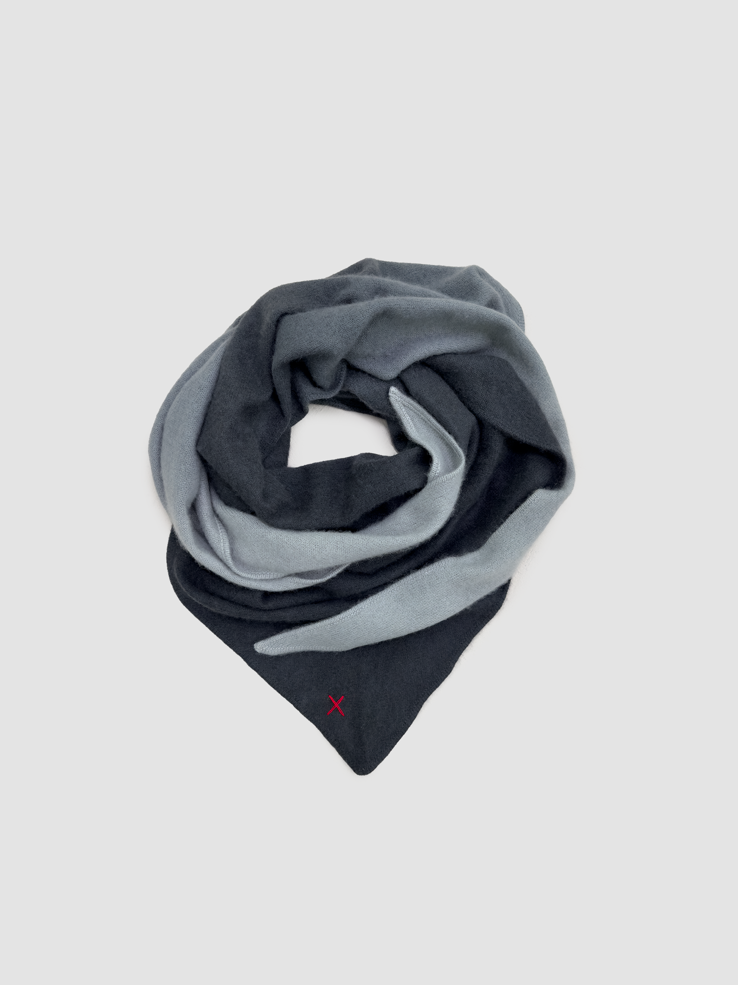 Scarf Triangle Big Dip Dye Black & Grey