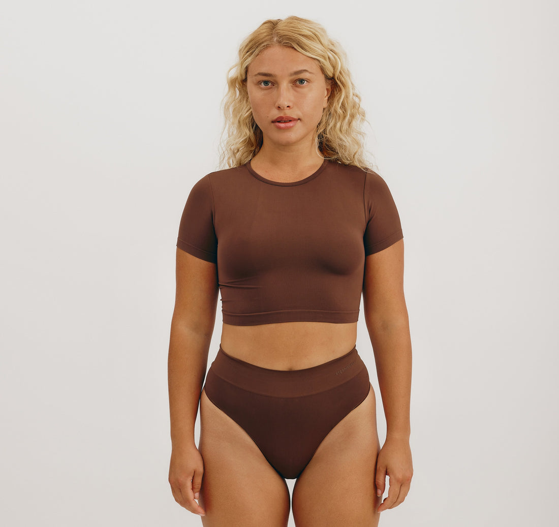 Thong Smooth Walnut