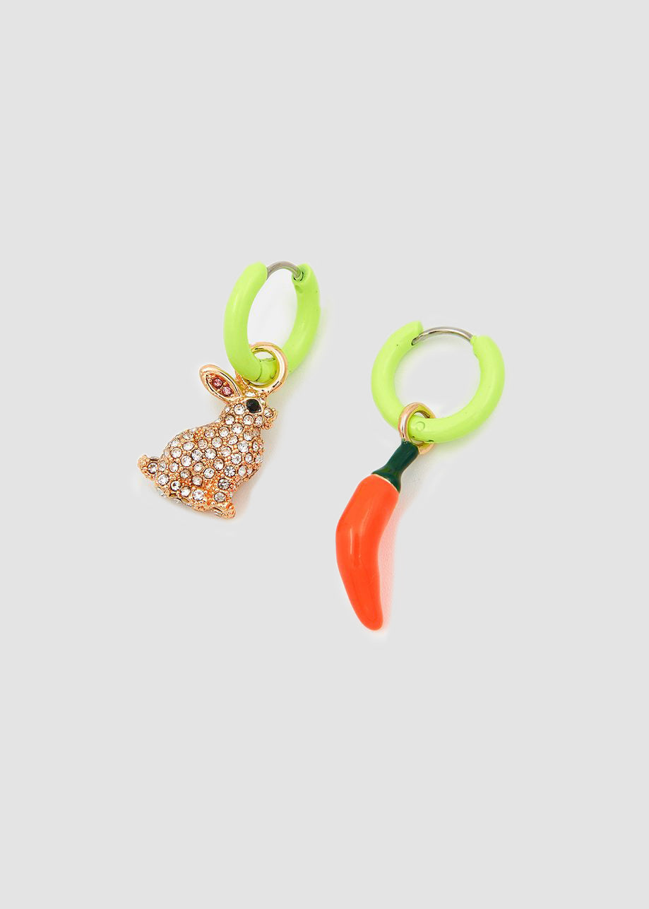 Earrings With Rabbit & Pepper