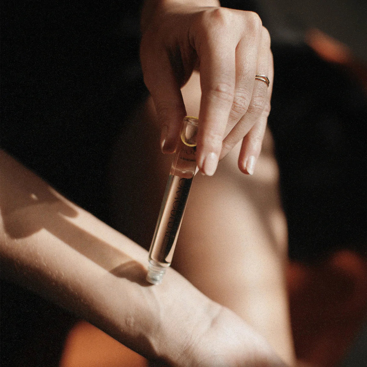 21:03 Perfume