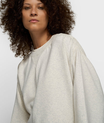 Sweatshirt Shoulder Gathering Cream