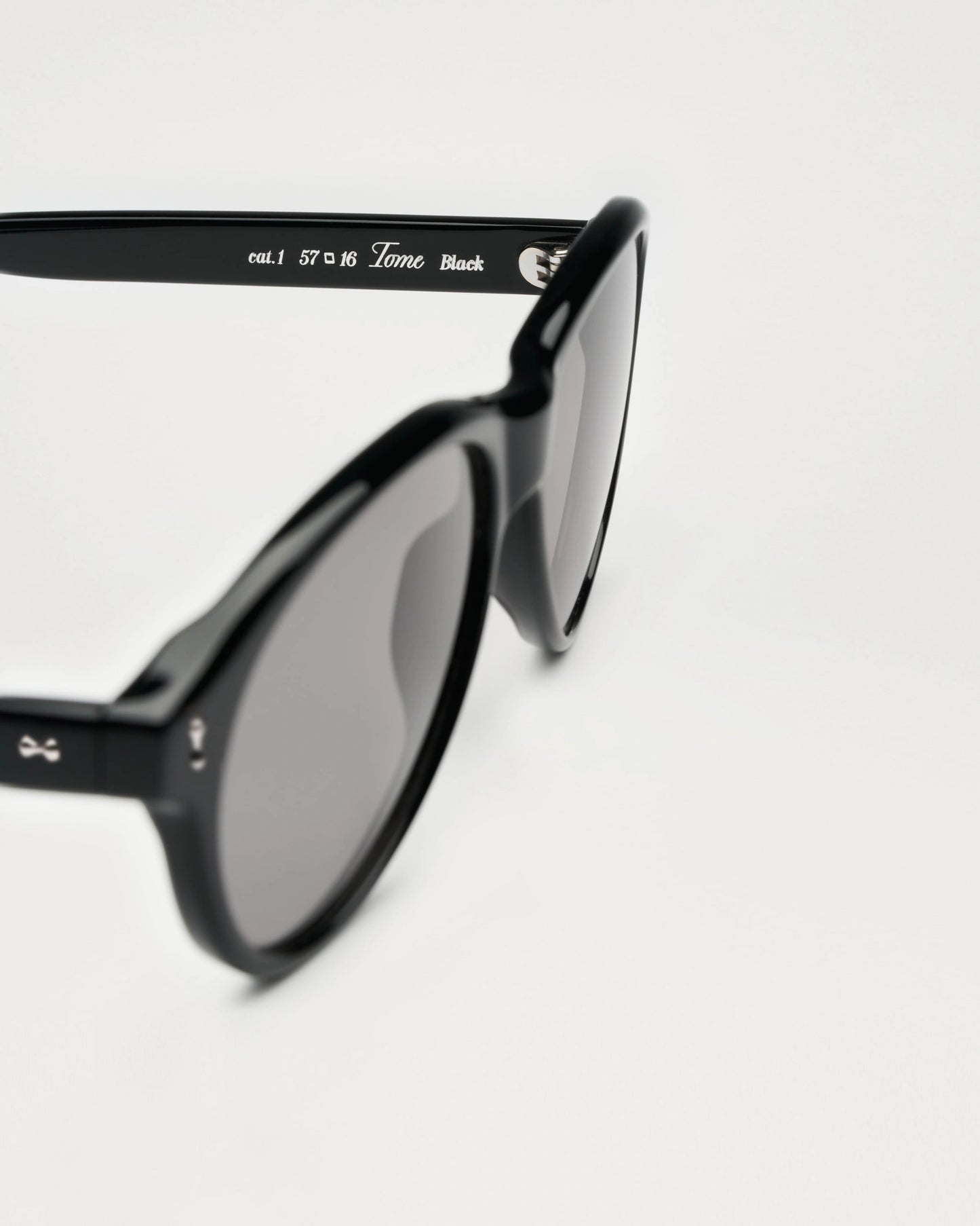 Sunglasses Tome Black