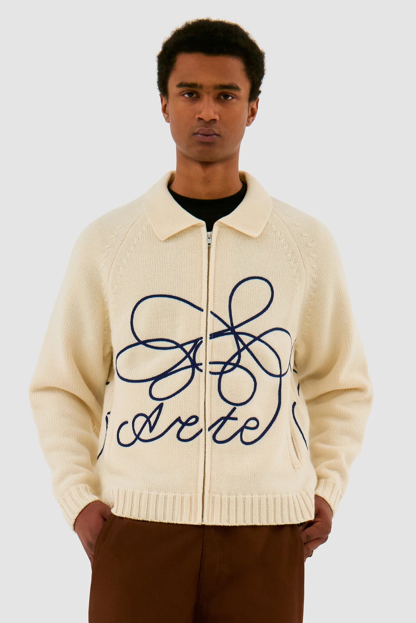 Sweater Flower Logo Cream