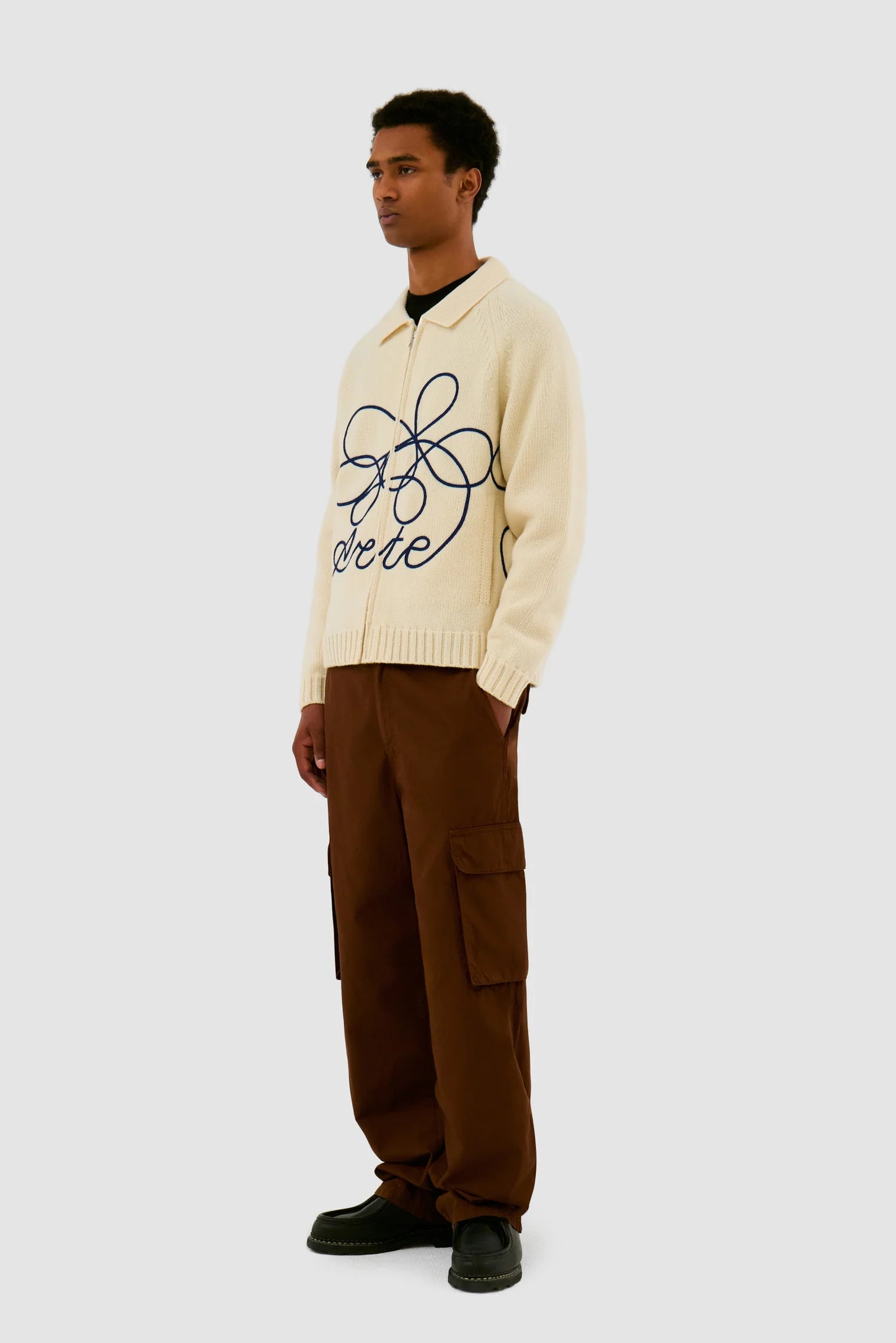 Sweater Flower Logo Cream