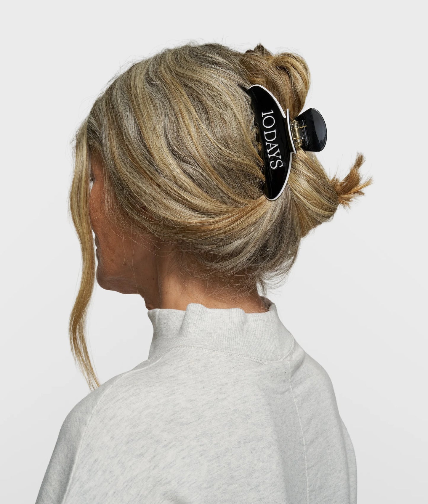 Hair Clip 10 Days Black