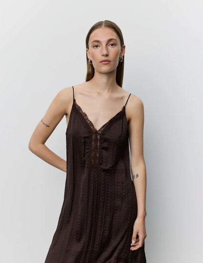 Dress Winona Brown
