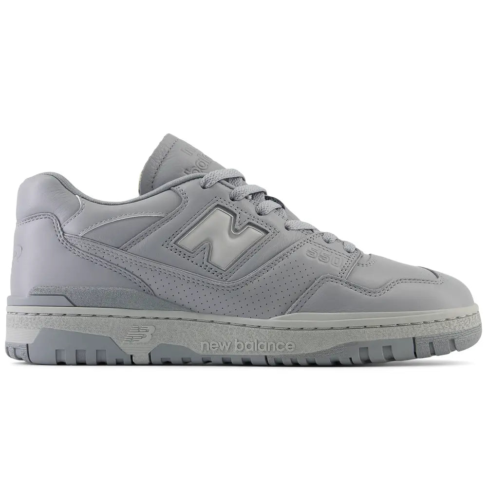 BB550MCB Sneakers in Grey