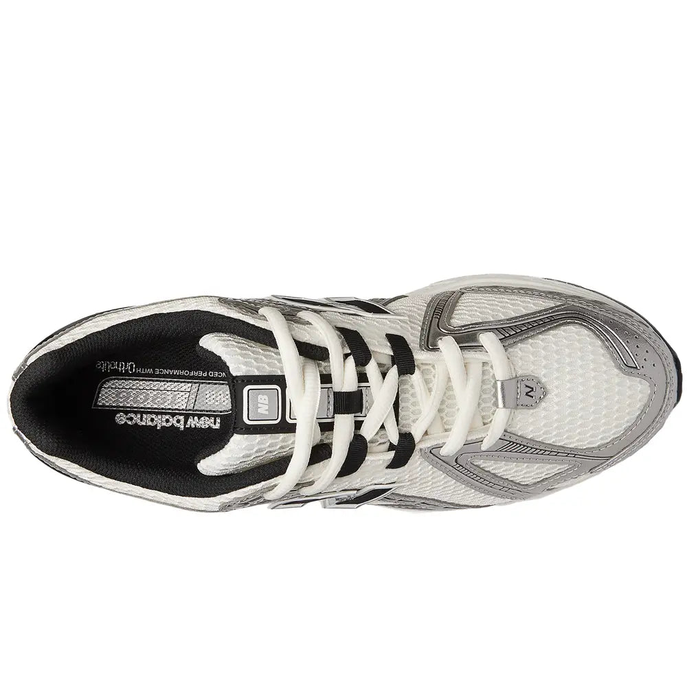 M1906RER Sneakers in Silver