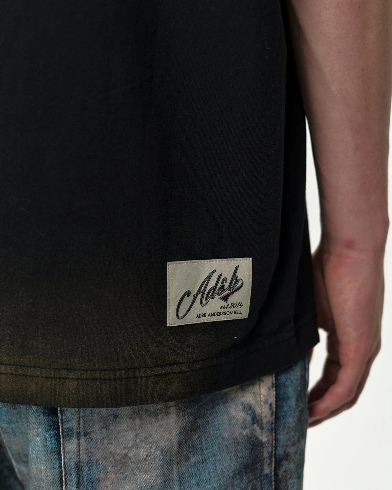 T-shirt Spray Washed Heart Message Black