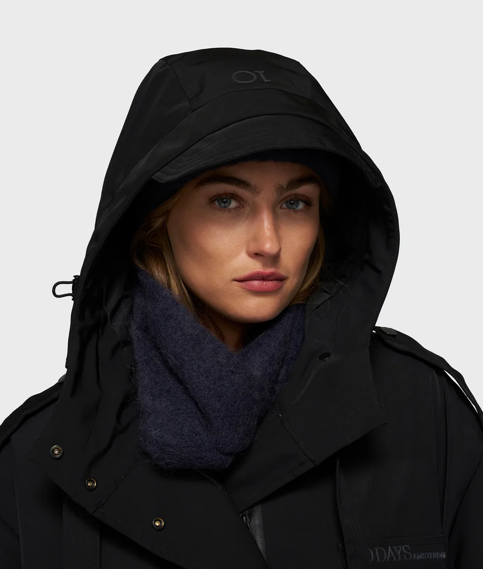 Raincoat Famous Black