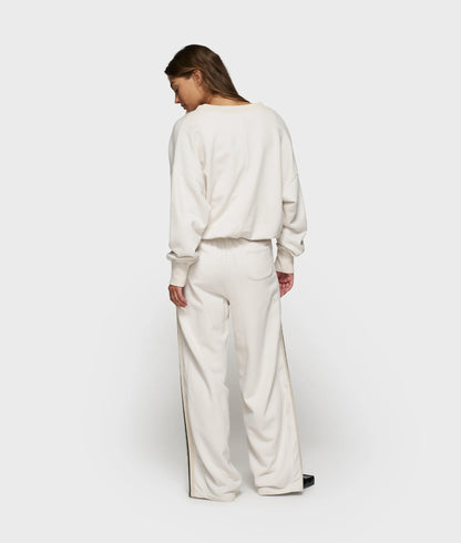 Sweater Double V-neck Cream