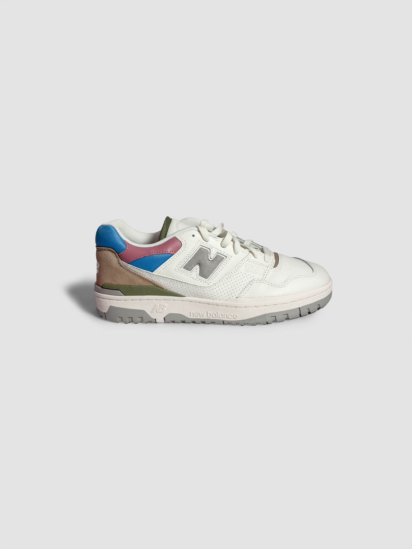 BB550PGA Sneakers in Multicolour