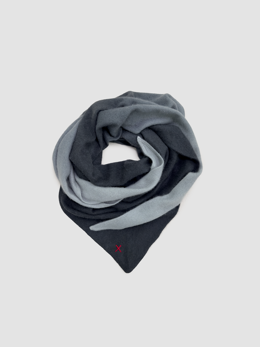 Scarf Triangle Big Dip Dye Black & Grey