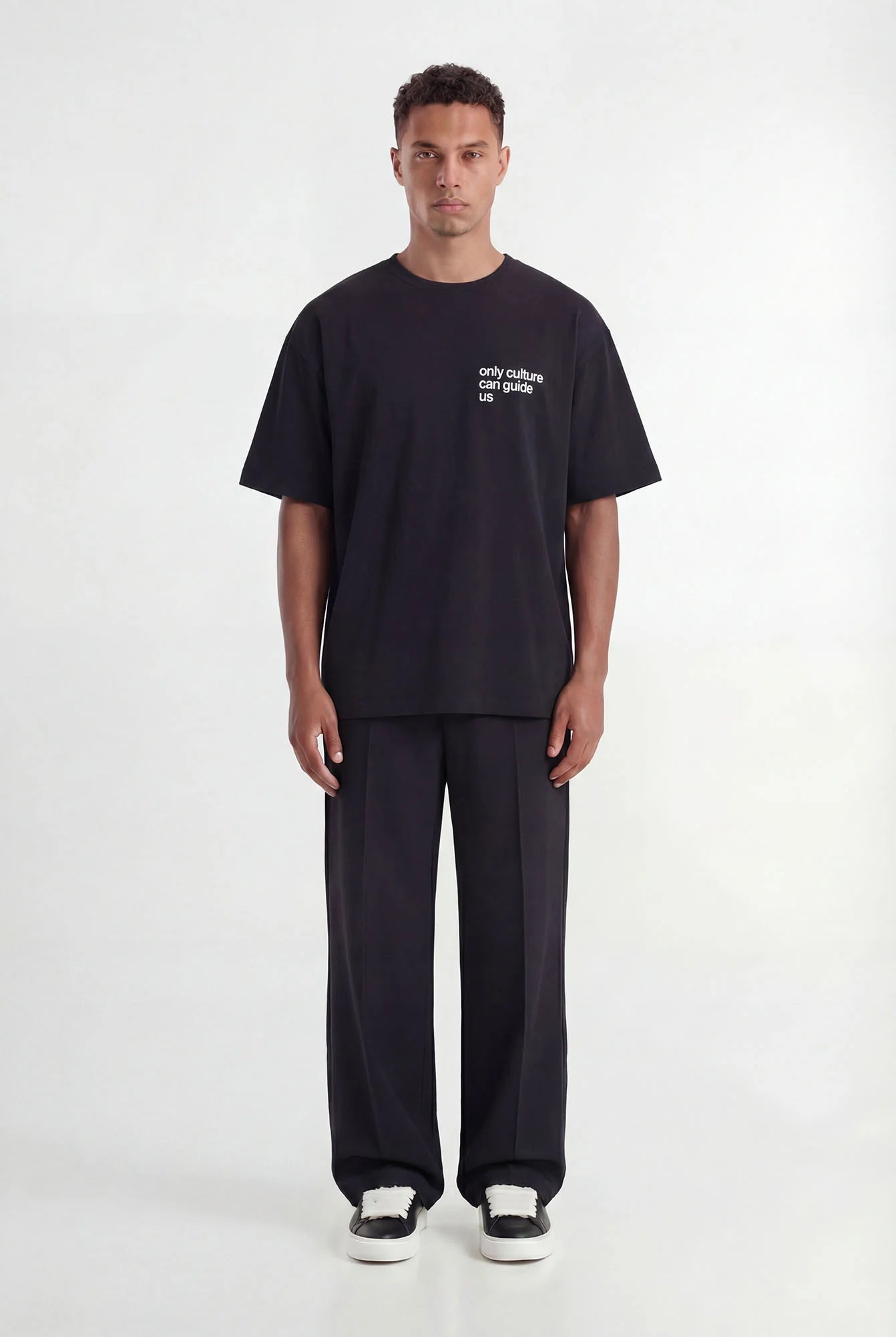 T-shirt Oshimi Black