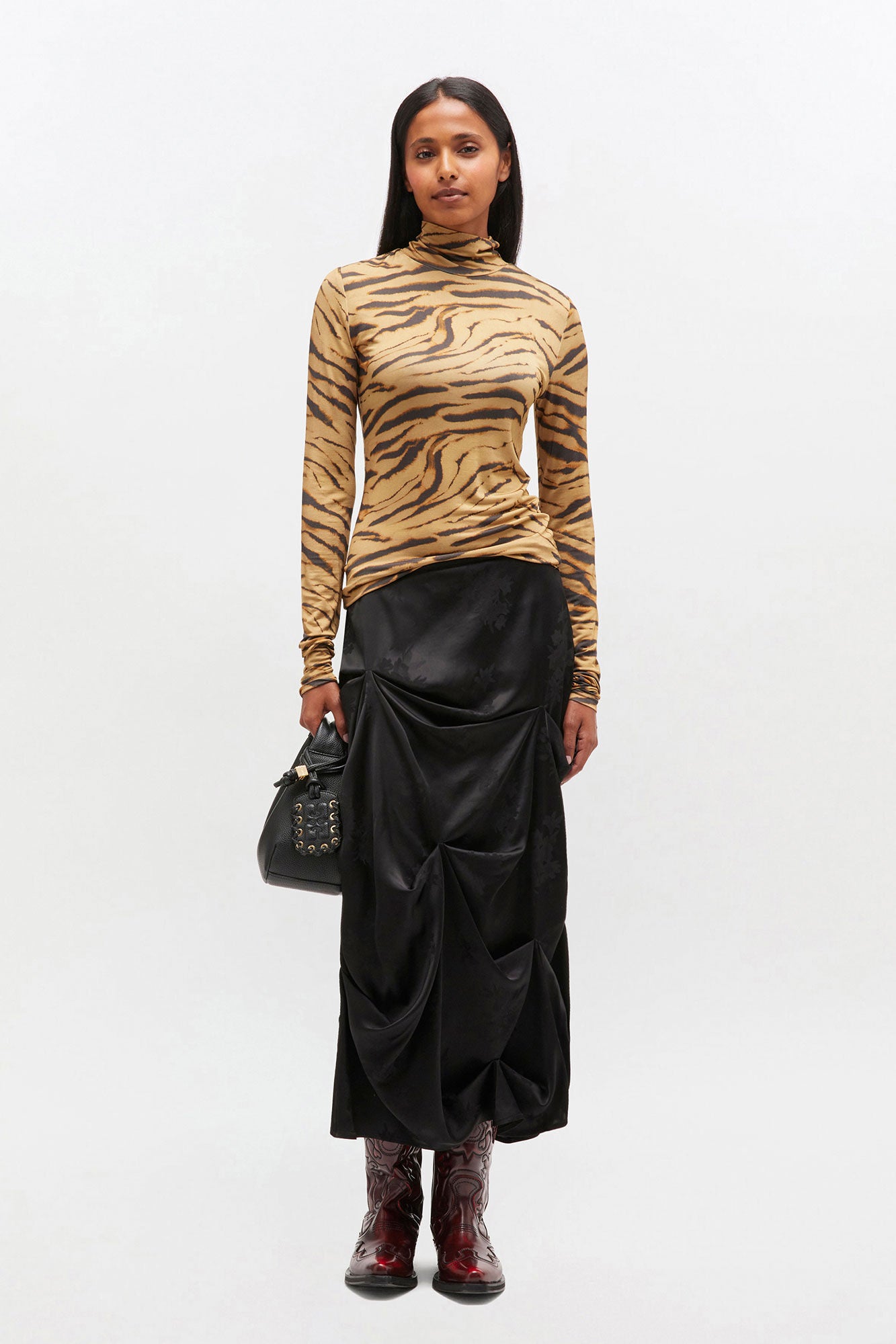 Top Shiny Turtleneck Zebra Print