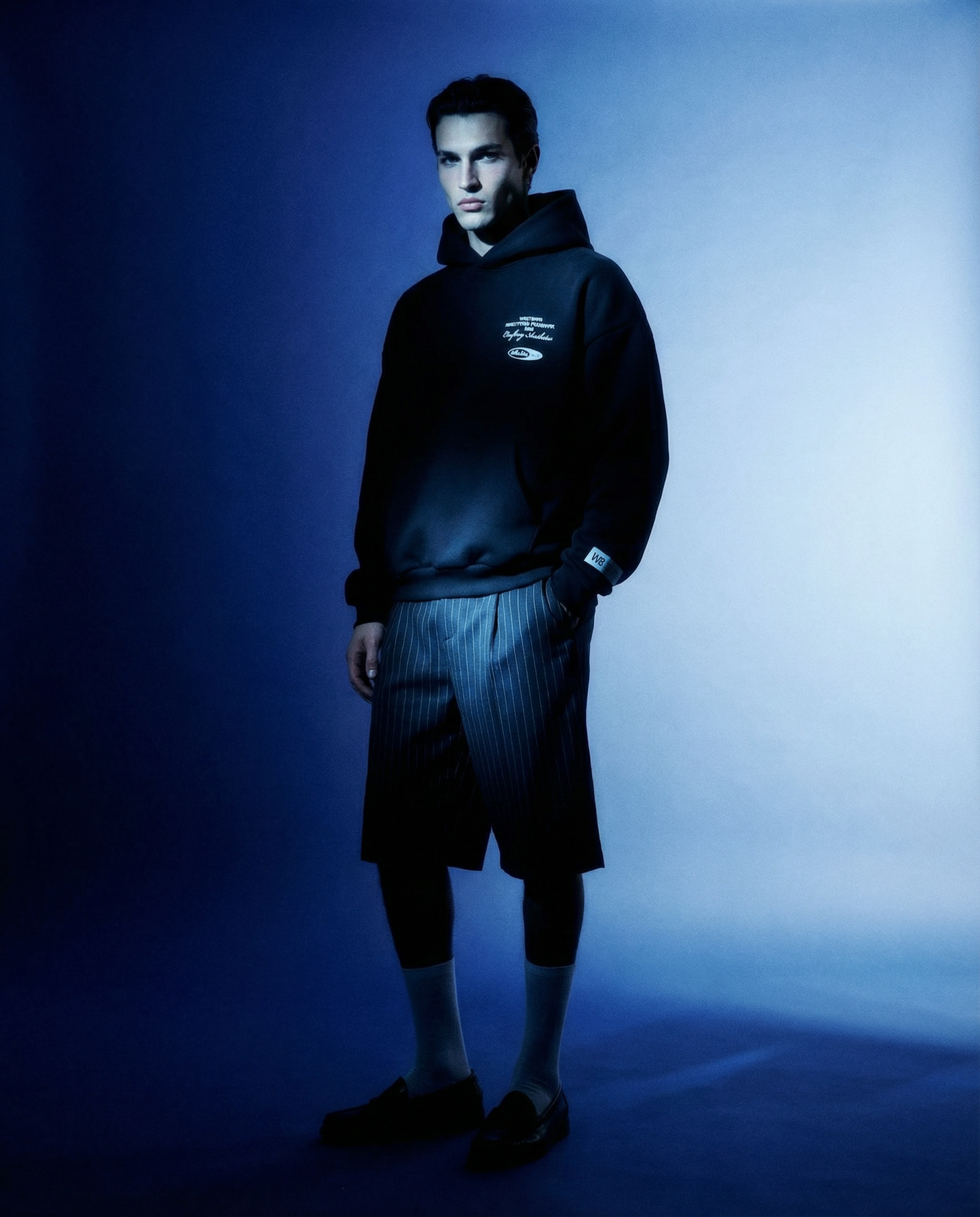 Hoodie Studio V13 Jet Black